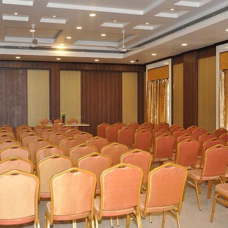 Hotel Alps Residency Krishnagiri Zewnętrze zdjęcie